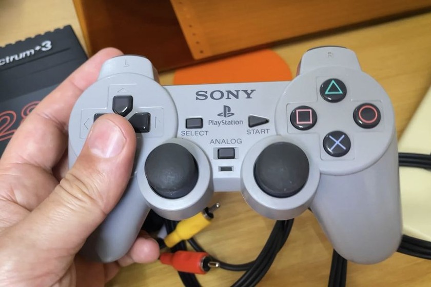 Sony Once Worked on a Console That Fit Entirely Inside a DualShock Controller
